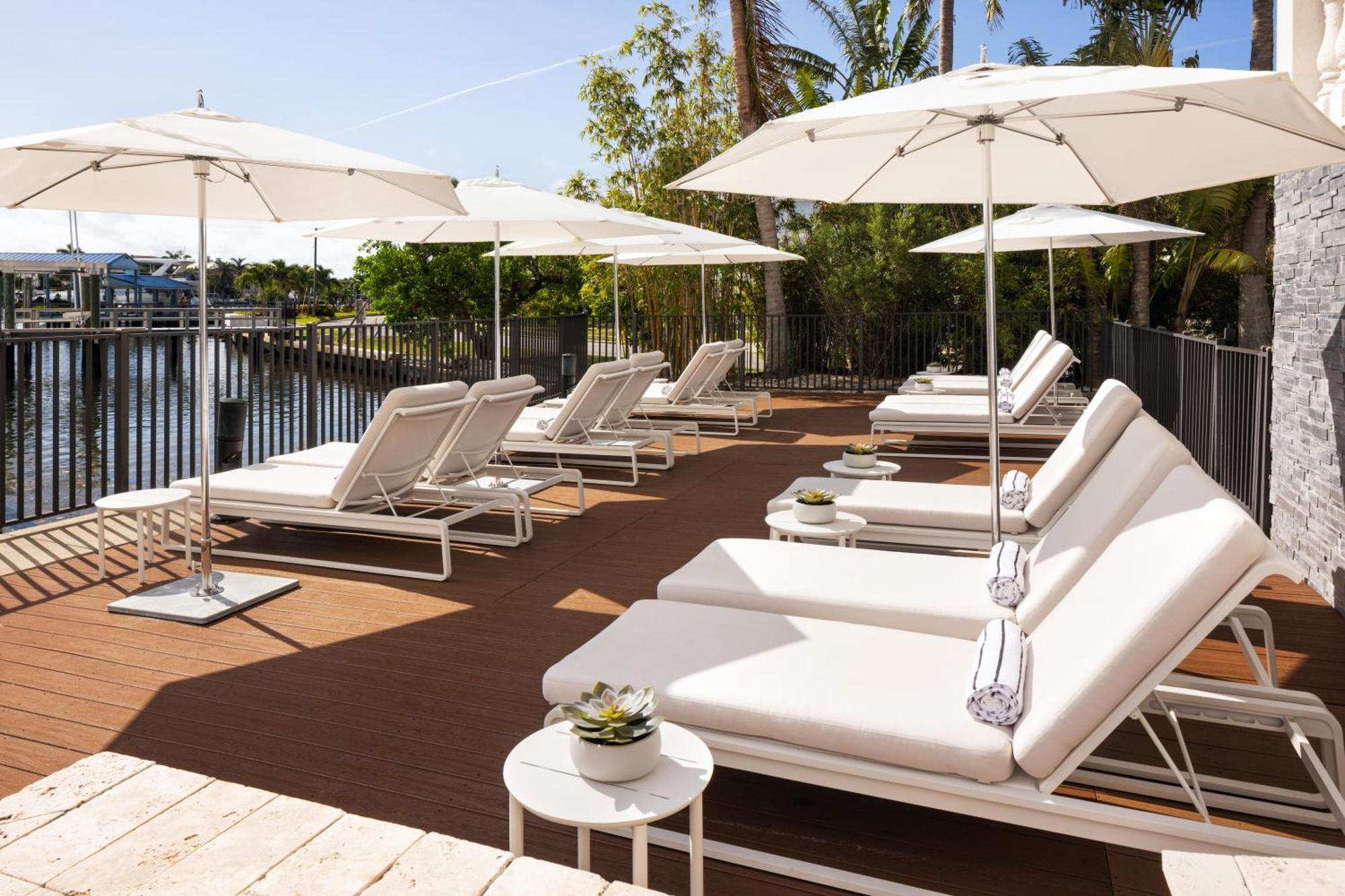 The Hotel Zamora St. Pete Beach Eksteriør bilde